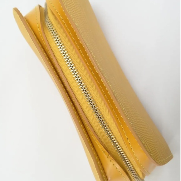 Like 🆕 Louis Vuitton Pouch Dauphine PM Epi Leather in Yellow - Preloved - Picture 10 of 16